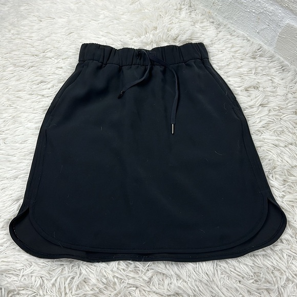 Lululemon On The Fly Skirt *woven Black - Picture 1 of 4